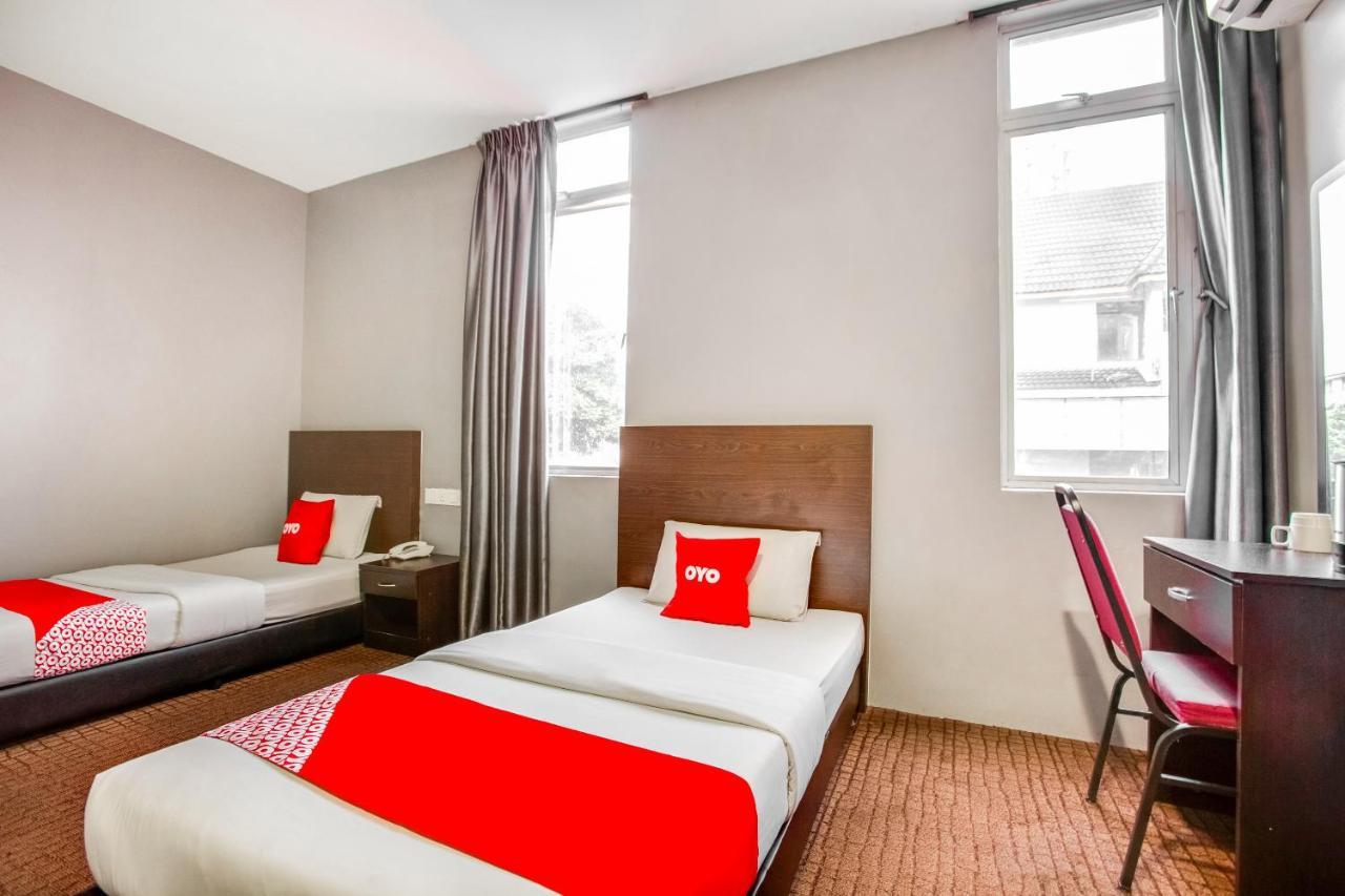 Oyo 89652 P Line Hotel Johor Bahru Exterior foto